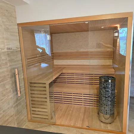 Neznasovy Restaurant - - Wellness - Sauna - * Vrhavec