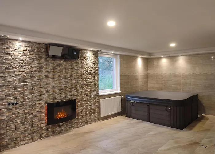 Neznasovy Restaurant - - Wellness - Sauna - Maison d'hôtes 3*