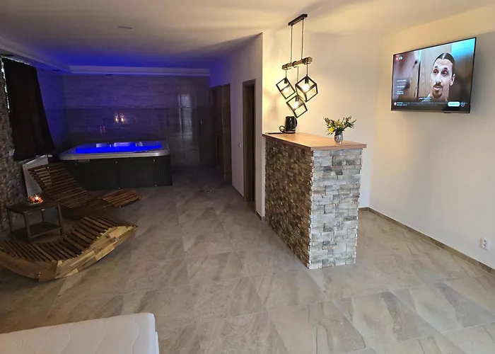 Neznasovy Restaurant - - Wellness - Sauna - Maison d'hôtes